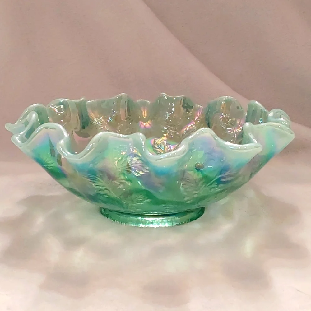 Fenton glass basket (Carnival glass) - Picture 1 of 4